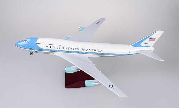 Model Plane Air Force One Resin Exquisite B 747 Airplane Model 1/150 Scale Metal Plane Model for Gift Collectible