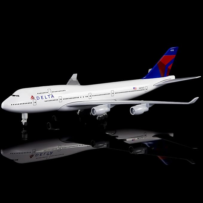 1:300 Scale Delta Boeing 747 Airplane Models Alloy Diecast Plane Model