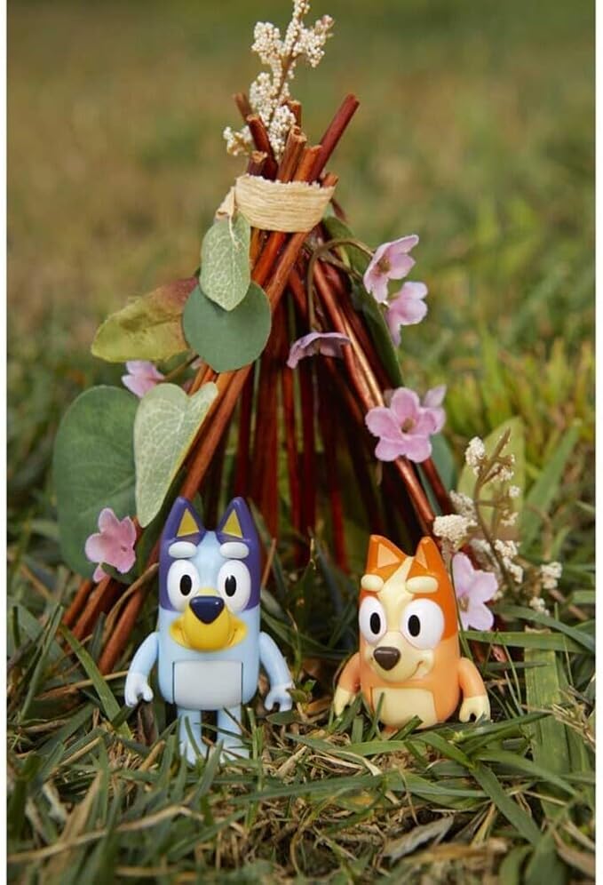 Bluey Family Figure 4-Pack – Includes Bluey, Bingo, Mum (Chilli) & Dad (Bandit), Poseable Collectible Toys for Kids, Durable Cake Toppers, for Toddlers & Fans, Ages 3+