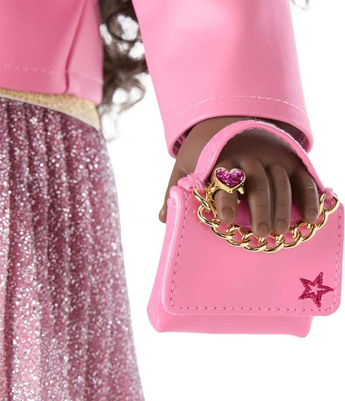 American Girl Truly Me 18-inch Doll Pink Chic Accessories with Purse, Beret, Sunglasses, and Heart Ring, for Ages 6+
