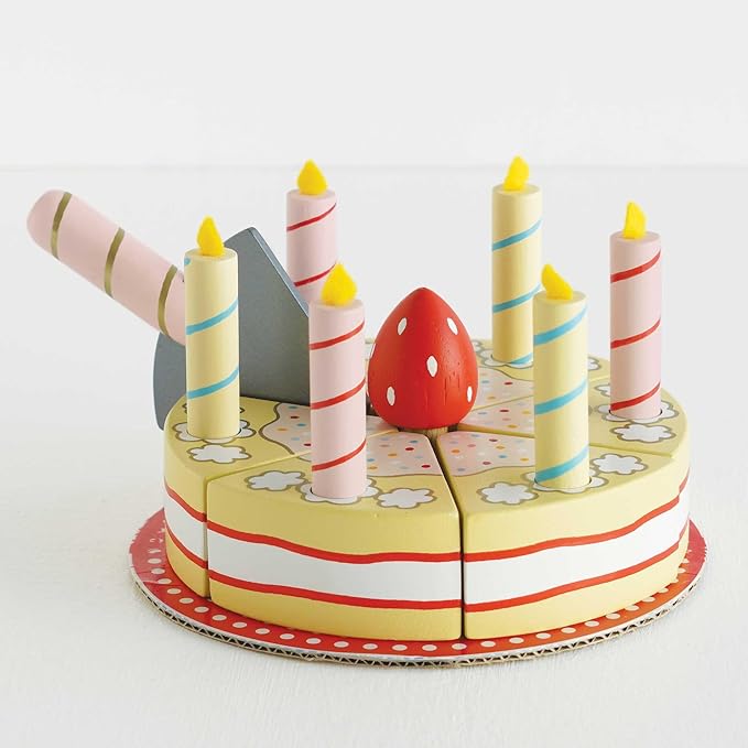 Le Toy Van - Honeybake Childrens Wooden Vanilla Birthday Cake Play Food Pretend Toy | Perfect For Pretend Role Play | Birthday Cake Play Kitchen Role Play Toy (TV273)