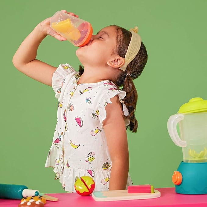B. Toys-Mini Chef - Fruity Smoothie Playset - Pretend Smoothie Set - Toy Blender & Kitchen Accessories - Food, Cup, Cutting Board, Knife - Role-Play Toys for Kids - 3 Years +