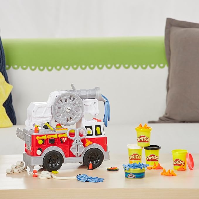 Play-Doh Wheels Fire Truck Toy Vehicle Set, 5 Cans, Preschool Toys for 3 Year Old Boys & Girls & Up, Imagination Toys (Amazon Exclusive)