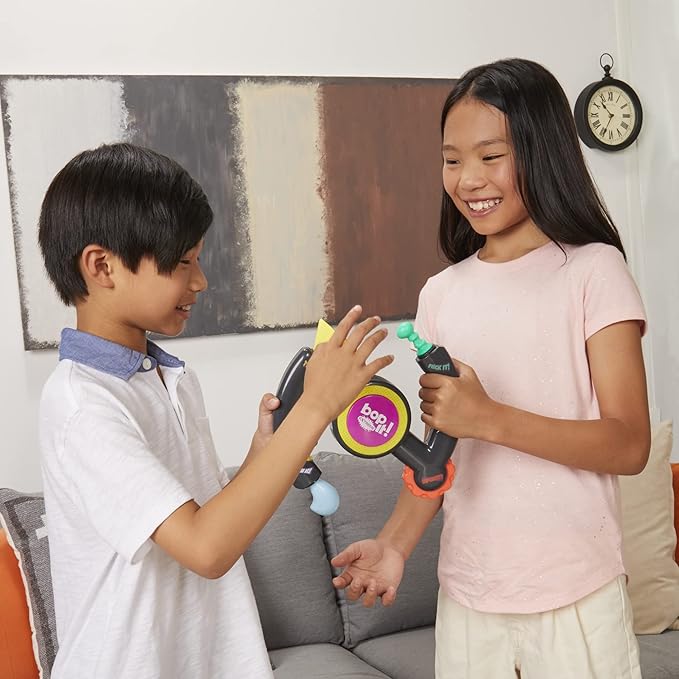 Hasbro Gaming Bop It Extreme Electronic Game for 1 or More Players, Fun Party Interactive Game for Kids Ages 8+, 4 Modes Including One-On-One Mode (Amazon Exclusive)