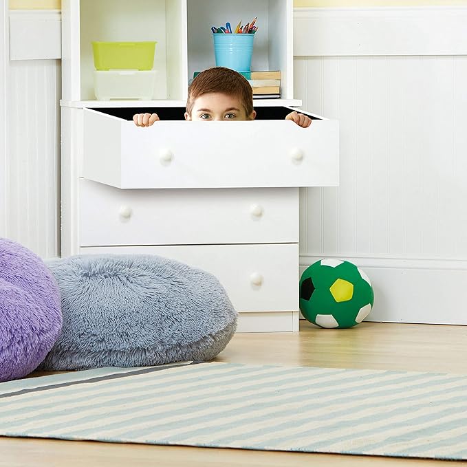 VTech KidiZoom Creator Cam, High-Definition Kids' Camera for Photos and Videos, Included Green Screen, Flip-Out Selfie Camera, Selfie Stick/Tripod, Auto Timer, Kids Ages 5 and up