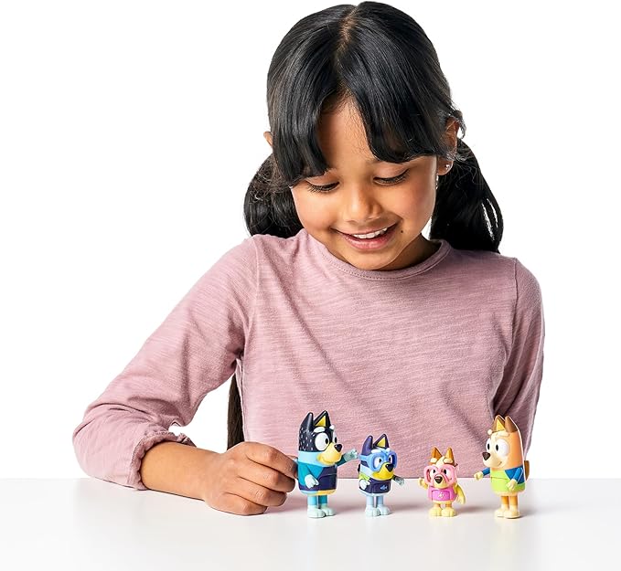 Bluey Figure 4-Pack, Family Beach Day 2.5-3 Inch, Bingo, Bandit and Chilli Character Figures with Accessories