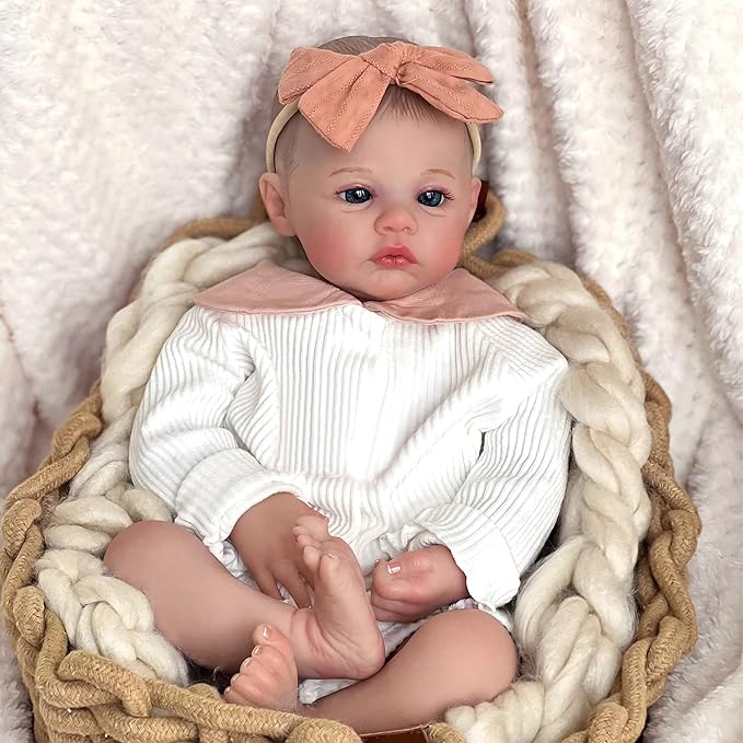 Realistic Reborn Baby Dolls-18 Inch Real Life Baby Dolls Girl Lifelike Baby Doll with Accessories for 3+ Years Old (White)