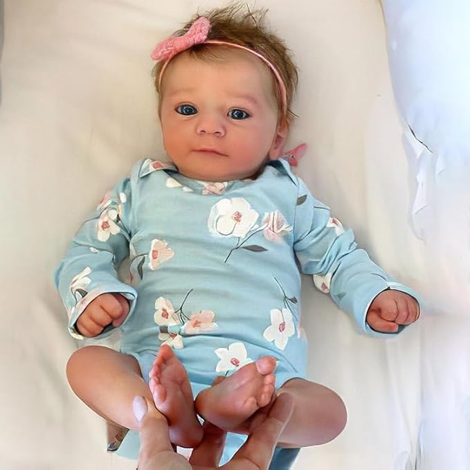 17" Realistic and Cute Eyes Opened Reborn Newborn Doll Girl Named Sum with Blue Eyes, Lifelike Baby Dolls That Look Real for 3+ Year Old（Get an Extra Set of Clothes）