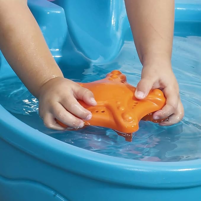 Step2 Spill & Splash Seaway Water Table, Kids Two-Tier Water and Sand Activity Sensory Playset, Comes with Umbrella, Summer Outdoor Toys, 11 Piece Toy Accessories, For Toddles 1.5+ Years Old