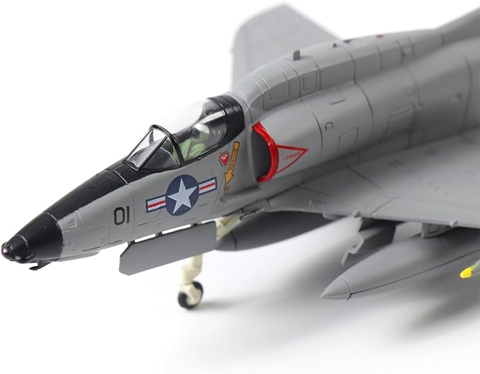 1/72 A-4 Skyhawk Attack Pre-Build Diecast Metal Aircraft Model Kits U.S. Marine Corps Replica Military for Display Collection or Gift（VMA-242 1st Maw）