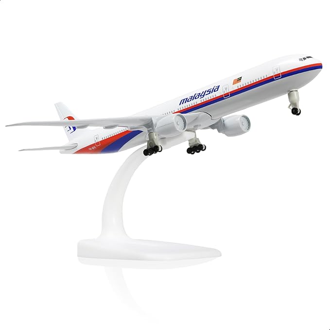 1/300 Boeing 777 Malaysia Diecast Metal Airplane Model with Stand -777 Airplane Model for Adult with Stand (8.3 inches Long) Aviation Enthusiasts Gifts, Desktop Display Decorations