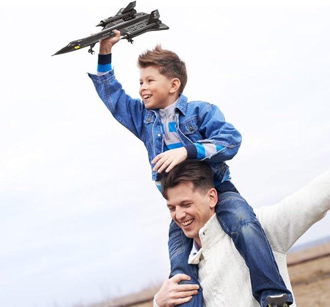Military Series SR-71 Reconnaissance Aircraft Jet Blackbird Air Force Building Block Set,WW2 Military Fighter Airplanes Model,Plane Brick Building Toy Gifts for Kids and Adults,183PCS