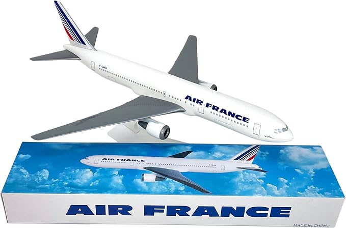 Flight Miniatures Air France (77-Cur) 767-300 1:200 Scale - Plastic Snap-Fit Model Airplane - Collectible Replica of Air France Airlines Aircraft - Part# ABO-76730H-030