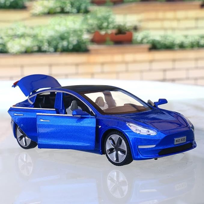 Diecast Toy Car Model 3 Car Model,Zinc Alloy Simulation Casting car Model Pull Back Vehicles,1:32 Scale Mini Vehicles Toys with Lights and Music for Toddlers Kids Children Birthday Gift (Blue)