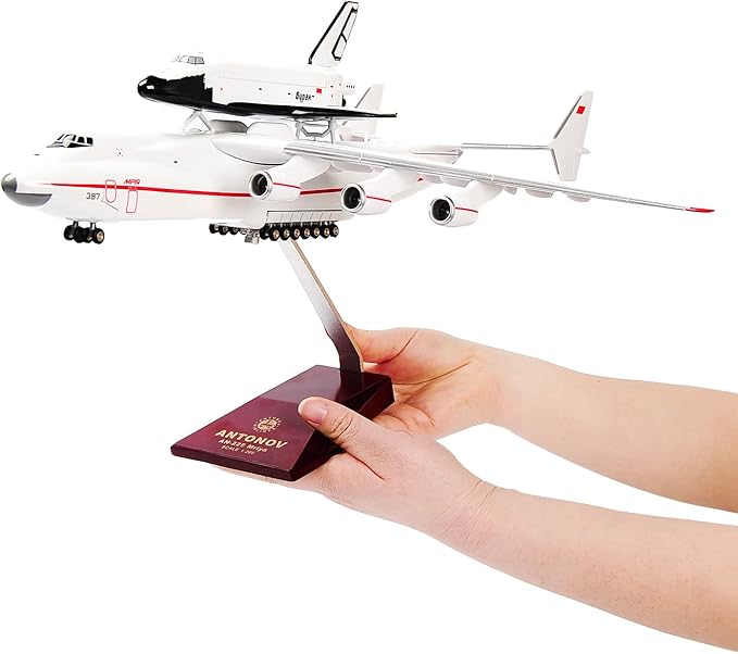 1:200 An-225 Carrying with Spaceshuttle BURAN Resin Aircraft Model Toy 17 inch Display Model Plane for Collection