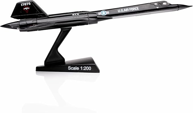 SR-71 Blackbird Die-Cast Metal Model – 1:200 Scale Strategic Reconnaissance Aircraft Replica with Display Stand, Highly Detailed, 6.2” Length x 3.2” Wingspan, Adult Collectible Ages 14+