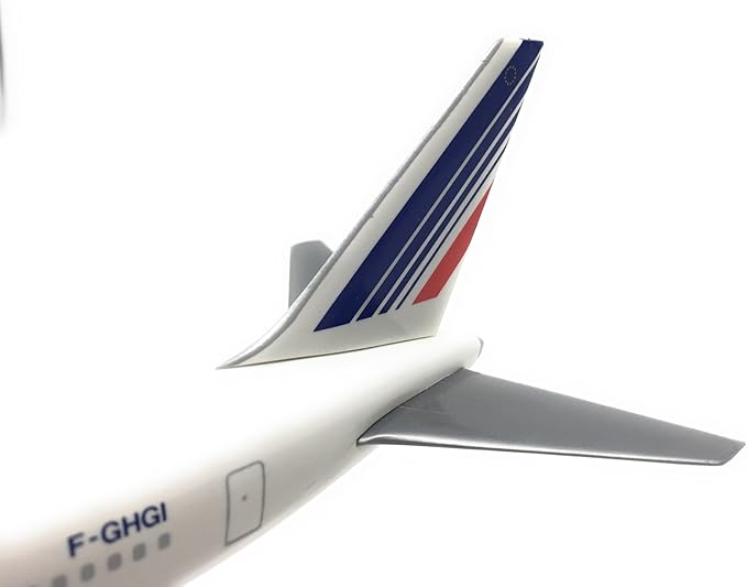 Flight Miniatures Air France (77-Cur) 767-300 1:200 Scale - Plastic Snap-Fit Model Airplane - Collectible Replica of Air France Airlines Aircraft - Part# ABO-76730H-030