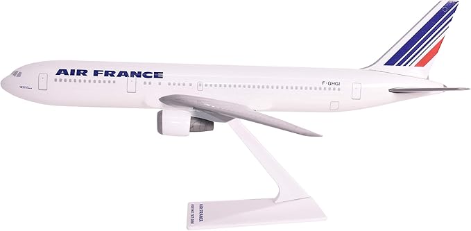 Flight Miniatures Air France (77-Cur) 767-300 1:200 Scale - Plastic Snap-Fit Model Airplane - Collectible Replica of Air France Airlines Aircraft - Part# ABO-76730H-030