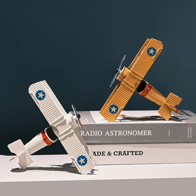 Garneck Retro Airplane Toy - 3pcs Mini Airplane Model Ornament Painted Crafts Iron Desktop Aircraft