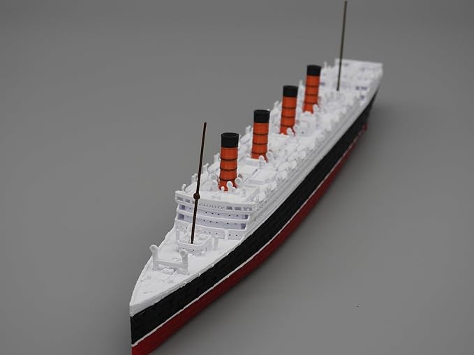 12" Prebuilt Display Model Ship (RMS Aquitania 1ft Model)