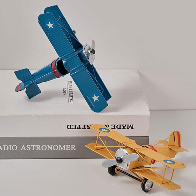 Garneck Retro Airplane Toy - 3pcs Mini Airplane Model Ornament Painted Crafts Iron Desktop Aircraft