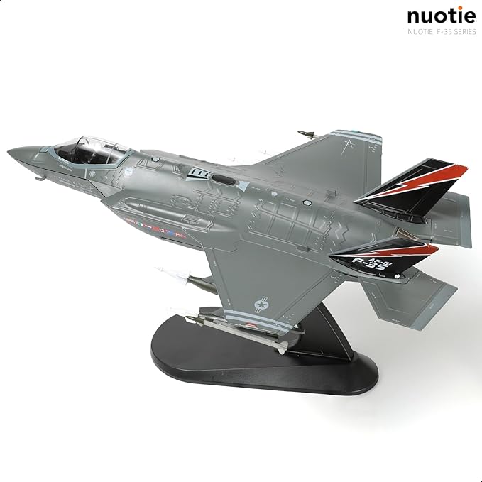 1/72 F-35A Lighting II Fighter Aircraft Model Fighter U.S. Airforce AF-01 Die-cast Aircraft Model with Display Stand Squadron F35A Flight Mode (AF-01) Model Collection Gift for Adults