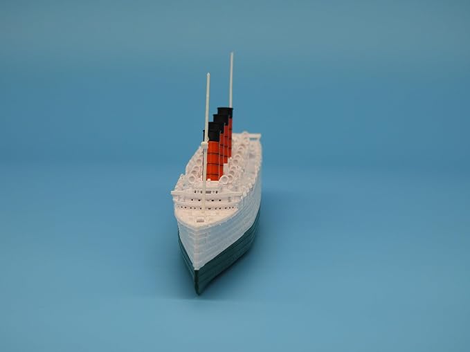 12" Prebuilt Display Model Ship (RMS Mauretania- Last 4 Years 1ft length Model)