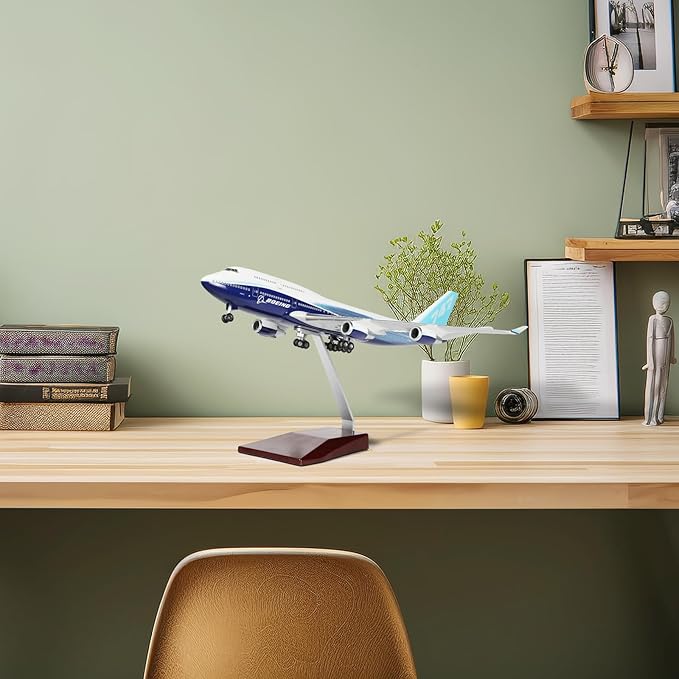 1/200 747 Dreamliner Model Plane for Boeing 747 Model Airplane with Stand (14 in-L) Resin Airplane for Adult Aviation Creative Gifts, Tabletop Collection Display