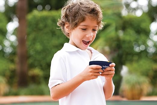 Lexibook - Batman - Compact Cyber Arcade Portable Console, 150 Games, LCD Color Screen, Battery Operated, Black/Blue, JL2367BAT