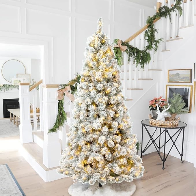 Glitzhome 7.5ft Pre-lit Snow Flocked Artificial Xmas Tree, Large Full-Size Pine Christmas Tree with 650 Warm White Lights Holiday Decoration