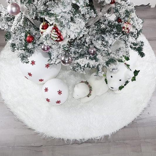 58 Inch Christmas Tree Skirt, Extra Large Thick Luxury Snowy Faux Fur Tree Skirt, White Plush Velvet for Merry Christmas Party Tree Decoration