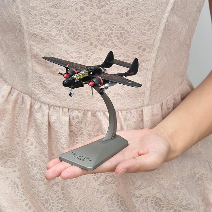 Northrop P-61B Black Widow 1:144 Scale Aircraft Model Kits WWII Fighter Model Metal Die-cast Model Aircraft for Collection Or Airplane Model Gift