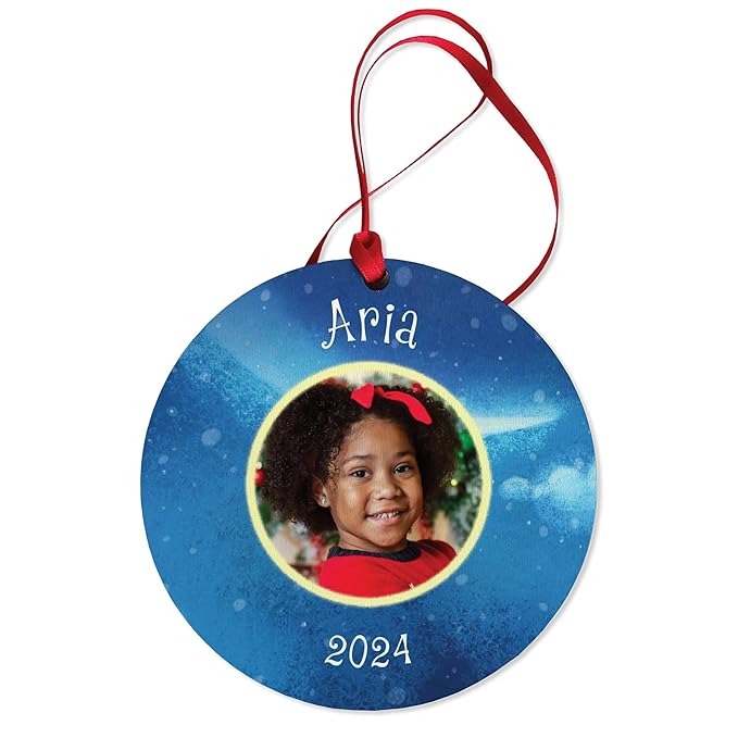A Christmas Dream for Me - Personalized Children's Story with Ornament | 9" x 11" | I See Me!
