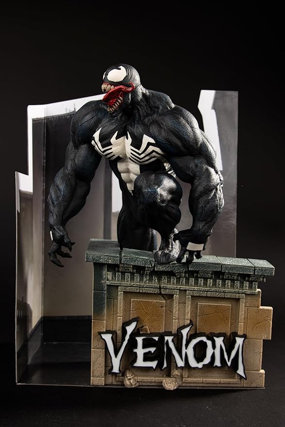 McFarlane Toys - Marvel Venom 1:6th Scale Collectible with Scene & Comic (Venom #5)