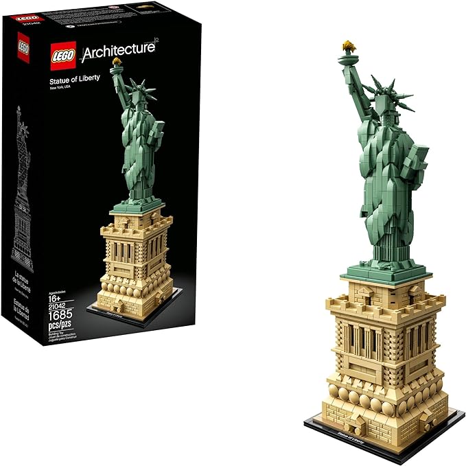 LEGO Architecture Statue of Liberty 21042 Model Building Set - Collectible New York City Souvenir, Creative Home Décor or Office Centerpiece, Great Gift Idea for Adults and Teens
