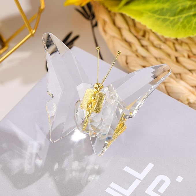 Movdyka Crystal Butterfly Decor Figurines for Mom Women, White Glass Butterfly Craft Desk Office Dcorations Table Centerpieces, Animal Ornaments Paperweight