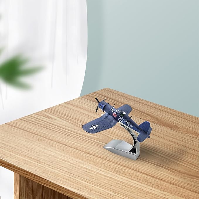 1/72 Scale USA F-4U Corsair Fighter Model World War II Vintage Warplane Metal Diecast Aircraft Military Display Airplane for Display Collection or Gift