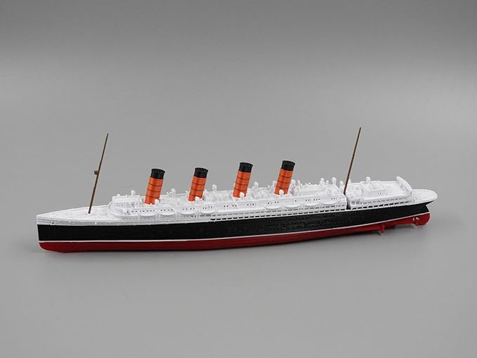 12" Prebuilt Display Model Ship (RMS Mauretania 1ft length Model)