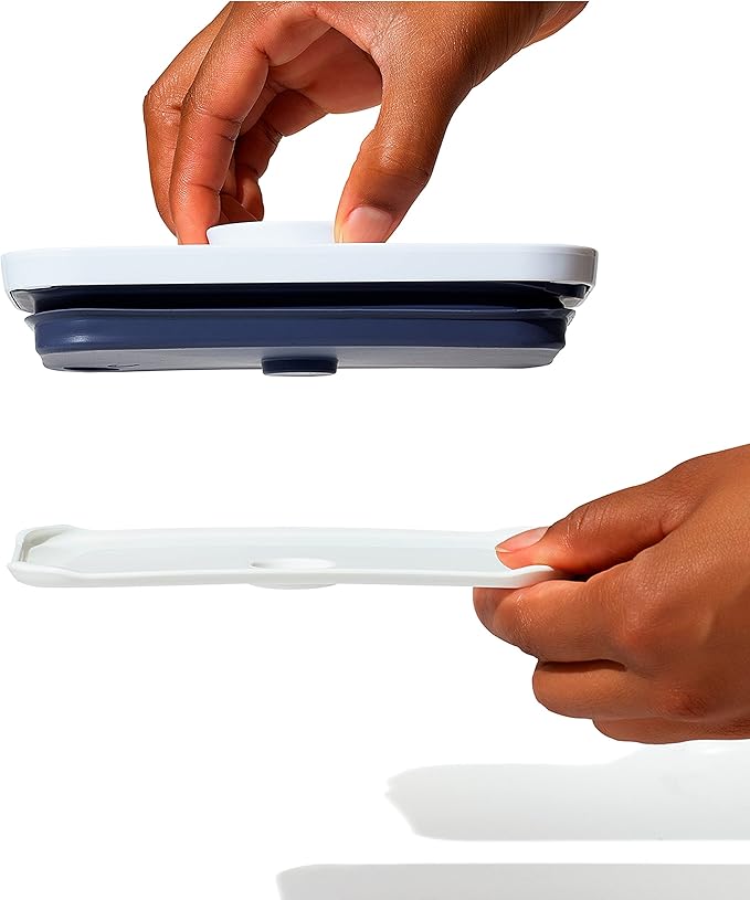 OXO Good Grips Pet POP Container – 2.8 Qt/2.6 L |Ideal for up to 3lbs of Dog Food or 2lbs of Cat Food | Airtight Dog and Cat Food Storage Container | BPA Free