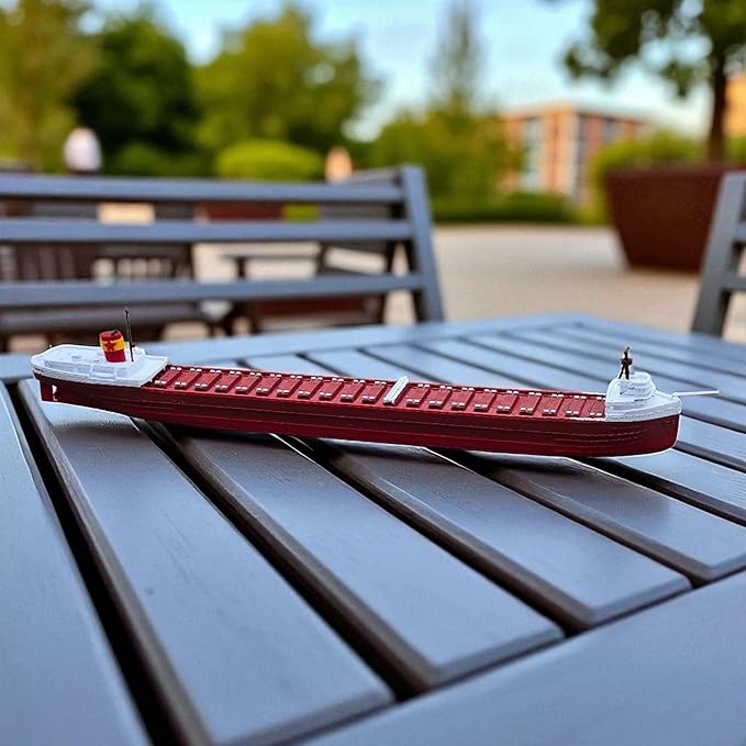 12" Prebuilt Display Model Ship (Floating SS Edmund Fitzgerald 1ft Model)