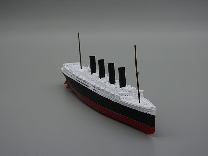 12" Prebuilt Display Model Ship (RMS Lusitania Wartime 1ft Model with Torpedos (4ct))