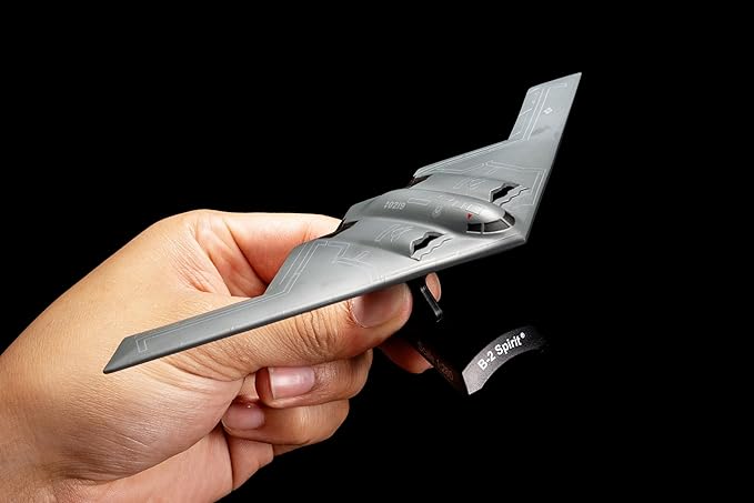 Daron B-2 Spirit Stealth Bomber Die-Cast Model – 1:280 Scale Long-Range Strategic Aircraft Replica with Display Stand, Highly Detailed, 3” Length x 7.4” Wingspan, Adult Collectible Ages 14+