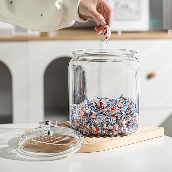 152oz Plastic Food Storage Jar with Airtight Seal Lid, Square Kitchen Counter Container for Cookies, Candy, Pasta, Dry Goods for Pantry Organization，4.5L