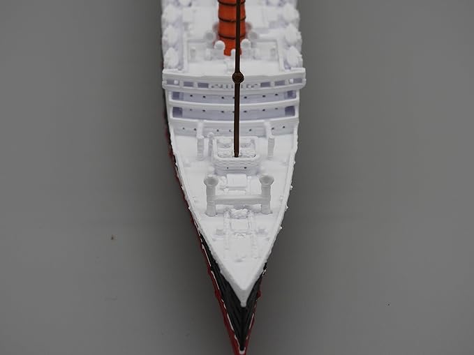 12" Prebuilt Display Model Ship (RMS Aquitania 1ft Model)