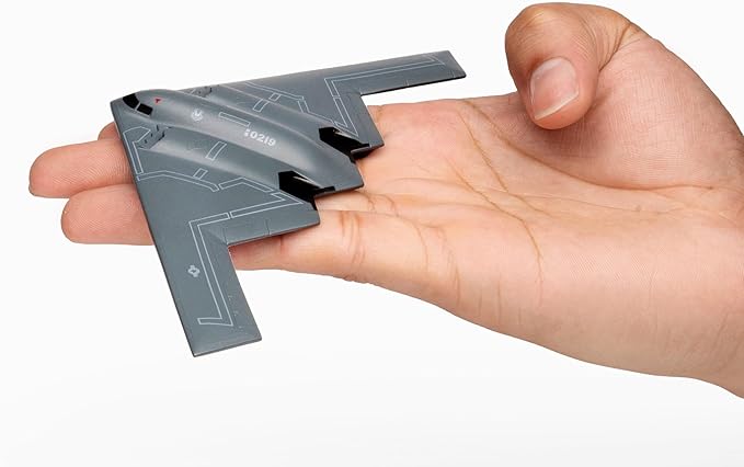 Daron B-2 Spirit Stealth Bomber Die-Cast Model – 1:280 Scale Long-Range Strategic Aircraft Replica with Display Stand, Highly Detailed, 3” Length x 7.4” Wingspan, Adult Collectible Ages 14+