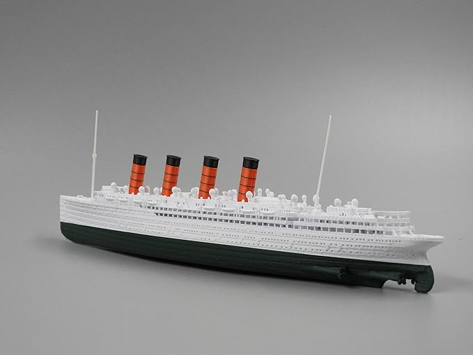 12" Prebuilt Display Model Ship (RMS Mauretania- Last 4 Years 1ft length Model)