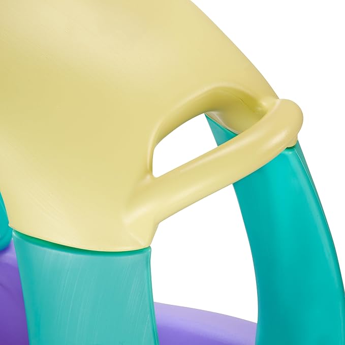 Little Tikes Bluey Grannies Car Coupe with 2 Accessories, Bluey Foot-to-Floor Ride-On, for Boys and Girls Ages 1.5-5 Years