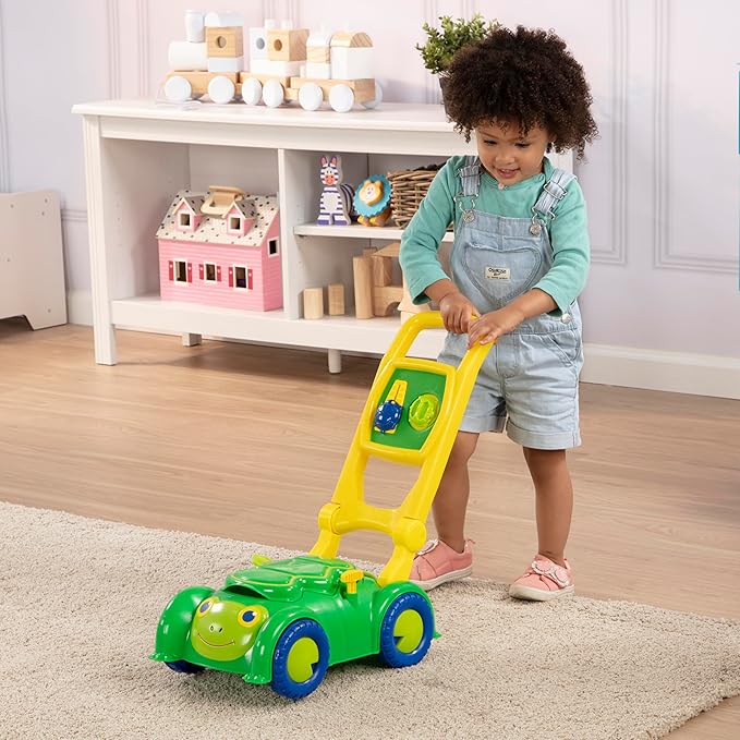 Melissa & Doug Sunny Patch Snappy Turtle Lawn Mower - Pretend Play Toy for Kids - Turtle-Themed Pretend Kids Lawn Mower Developmental Push Toy For Toddlers