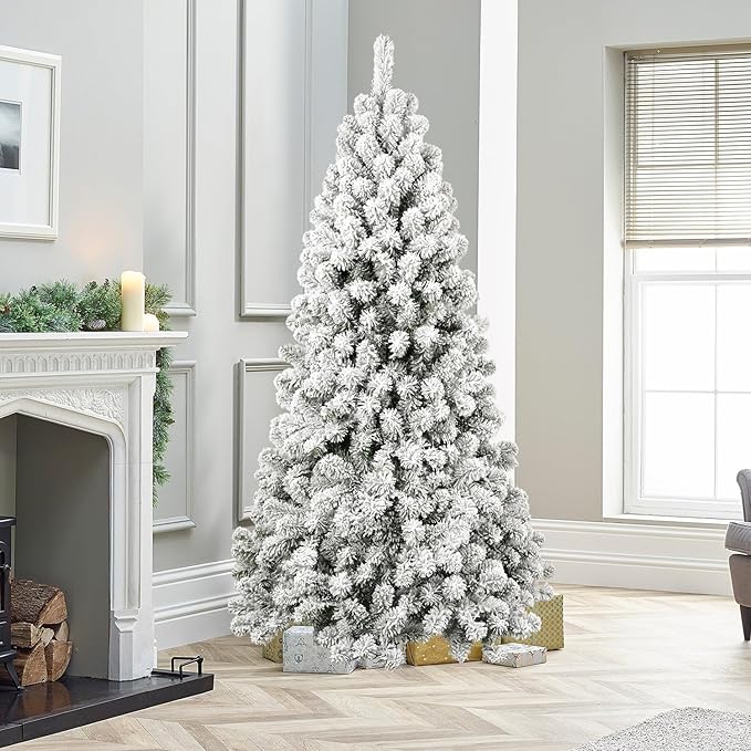 Kadunmina 7.5ft Artificial Christmas Tree, Premium Unlit Hinged Snow Flocked Xmas Tree with 1200 Branch Tips, Realistic Holiday Full Trees with Foldable Metal Stand for Home,Office,Green & White