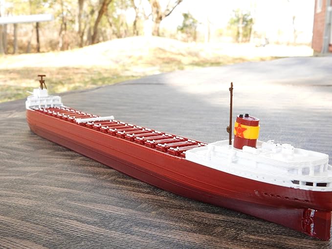 12" Prebuilt Display Model Ship (Floating SS Edmund Fitzgerald 1ft Model)